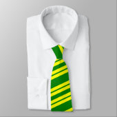 Et jaune cravate barrée par diagonale verte (Attaché)