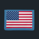 États-Unis Drapeau Portefeuille triplé American Pa<br><div class="desc">USA Flag Wallets - Etats-Unis d'Amérique - Drapeau - Patriotique - Jour de l'indépendance - 4 juillet - Personnalisable - Choisissez / Ajoutez votre texte unique / Couleur / Image - Faites votre cadeau spécial - Redimensionnez et déplacez ou supprimez et ajoutez des éléments / image avec outil de personnalisation....</div>