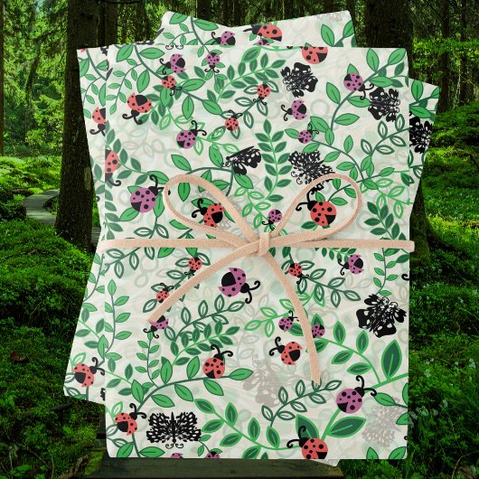 Été - coccinelles, papillons et feuilles