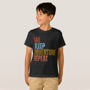 ETEN SLAPEN AVONTUUR HERHALEN T-SHIRT
