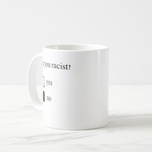 Êtes-vous racistes ? Tasse (Devant gauche)