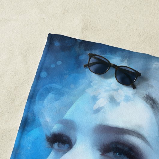 Etheal Frozen Snow Queen Fantasy Art Strandlaken (In situ)