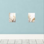 Ethereal Elegance: Abstract White Blooms with Flui Muurkunst Sets (Houten vloer)