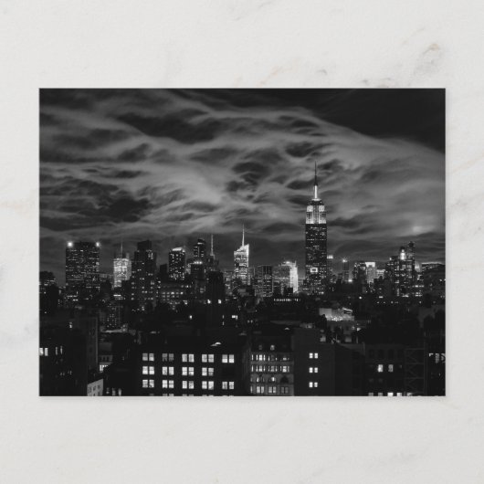 Etherische wolken: NYC Skyline, ESB BW Briefkaart (Voorkant)