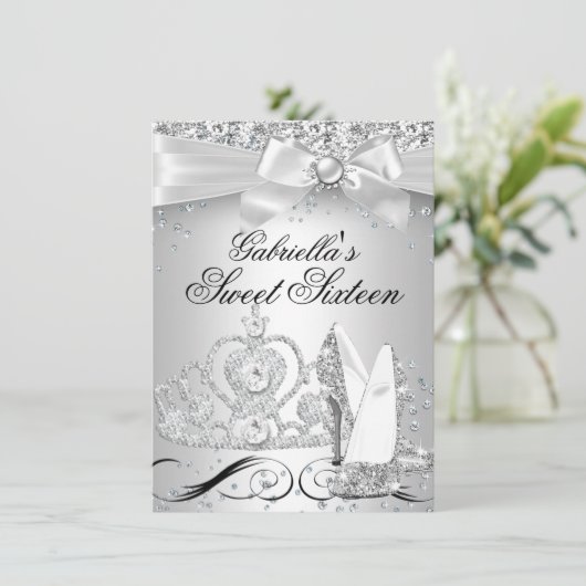 Étincelle Tiara Talons Silver Sweet 16 Invitation (Debout devant)