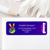 Étiquette 100% Groovy Rainbow Hand Peace Sign (En situation)