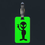 Étiquette À Bagage Alien du panneau de la paix<br><div class="desc">Ce petit alien vient en paix. Un vert vif qui ne manquera pas d'attirer l'attention du voyageur fréquent lorsqu'il se déplace sur le carrousel des bagages.</div>