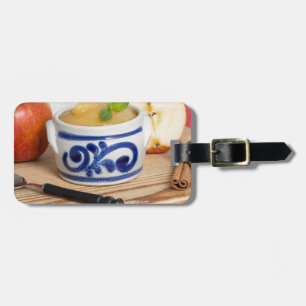 Étiquette À Bagage Applesauce à la cannelle dans un bol en grès