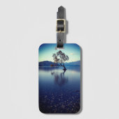 Étiquette À Bagage Arbre Reflétant Dans Le Lac À L'Aube (Devant Vertical)