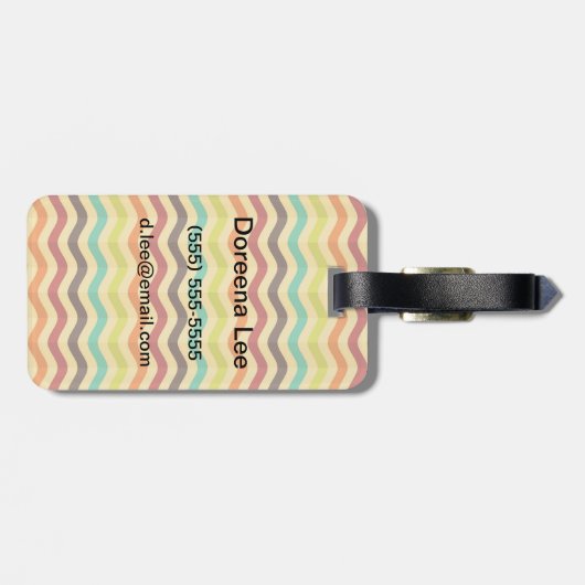 Étiquette À Bagage Arrière - plan avec des rayures dans rétros 4 (Dos horizontal)