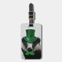 Badger avec chapeau vert et moustache