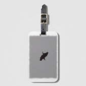Étiquette À Bagage Balise d'aigle à tête blanche survolant le lac (Devant Vertical)