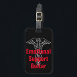 Étiquette À Bagage Balise de bagage amusante de la guitare de soutien<br><div class="desc">Es-tu attaché à ta guitare ? Faites savoir au monde avec cette étiquette de bagage amusante. Cette balise a la conception sur un côté, et l'autre côté a une diapositive dans la carte pour votre nom, adresse, etc. Je doute que cela vous aide à l'obtenir dans un avion, mais bon,...</div>