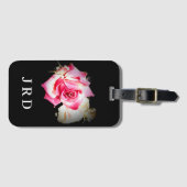 Étiquette À Bagage Balise Monogramme Rose sur bagages noirs (Devant Horizontal)