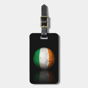 Étiquette À Bagage Ballon de football irlandais usé du football de