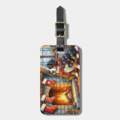 Étiquette À Bagage Bernese Mountain Fireplace with Christmas Lights (Devant Vertical)