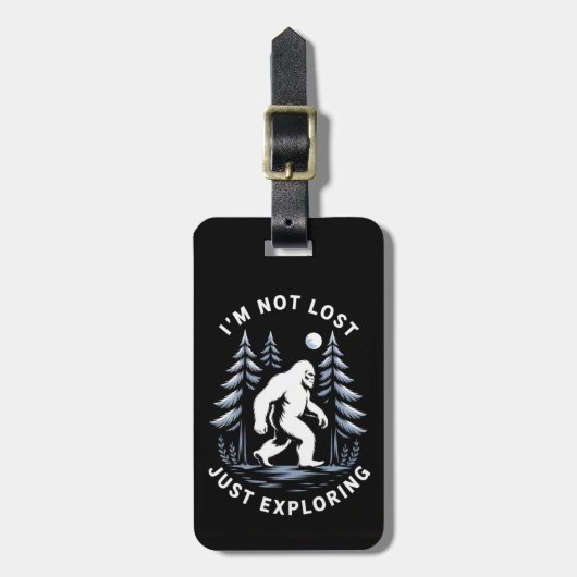 Étiquette À Bagage BigFoot Sasquatch Drôle Je Ne Suis Pas Perdu Juste (Devant Vertical)