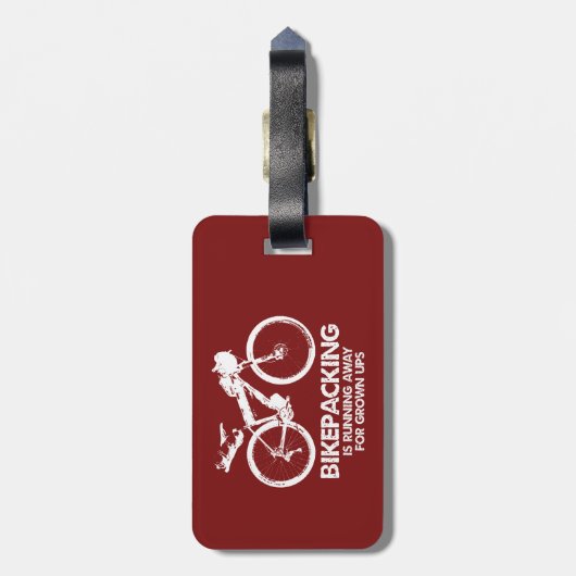 Étiquette À Bagage Bikepacking Est En Cours D'Exécution Pour Les Ups  (Dos Vertical)
