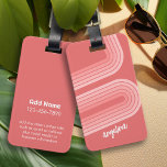 Étiquette À Bagage Blush Pink Mod Retro Stried Motif Nom personnalisé<br><div class="desc">les années 70 Inspirée Retro Stripes - Un motif funky avec des rayures audacieuses et un monogramme de votre prénom ou de votre nom. Si votre art doit encore être ajusté, cliquez sur le bouton Personnaliser. Cela vous mènera à une zone de design où vous pouvez déplacer les choses et...</div>
