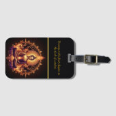 Étiquette À Bagage Bouddha radiant dans un moment de calme. (Devant Horizontal)