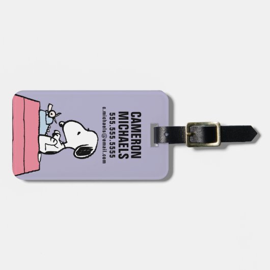 Étiquette À Bagage cacahuètes | Snoopy à la machine à écrire (Devant horizontal)