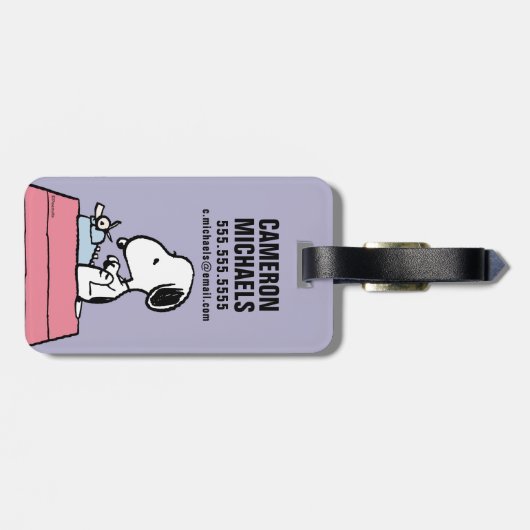Étiquette À Bagage cacahuètes | Snoopy à la machine à écrire (Dos horizontal)