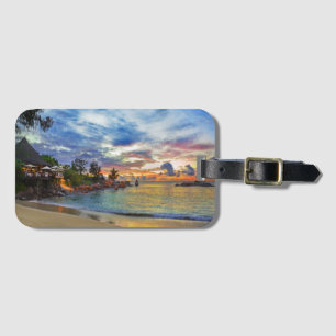 Étiquette À Bagage Café sur la plage tropicale au coucher du soleil