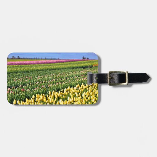 Étiquette À Bagage Champ des tulipes de printemps (Devant horizontal)
