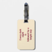 Étiquette À Bagage Chaque nuit sombre (Dos Vertical)
