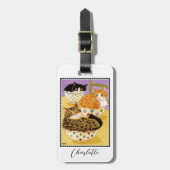 Étiquette À Bagage Chats Whimsical dans les Bowls Nom personnalisé (Devant Vertical)