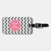 Étiquette À Bagage Chevrons gris et rose avec Monogramme personnalisé (Devant horizontal)