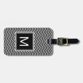 Étiquette À Bagage Chevrons noirs et blancs modernes avec Monogramme (Devant horizontal)