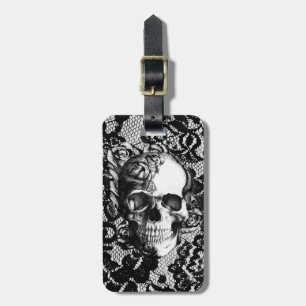 Étiquette À Bagage Crâne noir et blanc de rose sur le fond de