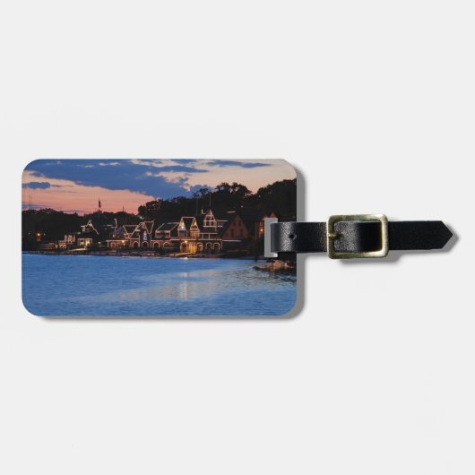 Étiquette À Bagage Crépuscule de rangée de Boathouse (Devant horizontal)