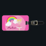 Étiquette À Bagage Cute Blonde Ballet Girl Custom<br><div class="desc">Cette mignonne étiquette à bagages fille ballerine personnalisée présente une blonde danseuse de ballet en pointe sous un joli arc-en-ciel sur un arrière - plan en cercle rose clair bordé de rose chaud. Un beau cadeau personnalisé pour un enfant qui aime danser sur ballet ou une fille qui part à...</div>