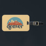 Étiquette À Bagage Denver Colorado City Skyline Vintage Cityscape<br><div class="desc">Design urbain vintage et rétro avec une belle skyline, attraction touristique et art urbain. gratte-ciel Cool et silhouette de construction merchandises pour touristes et voyageurs. Parfait comme souvenir à rapporter lors de votre voyage. Enregistrez la mémoire de votre voyage et de vos vacances en famille et entre amis. La couleur...</div>