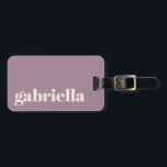Étiquette À Bagage Dusty Purple Bold Typographie Nom personnalisé<br><div class="desc">Voyagez dans le style avec cette étiquette de bagage personnalisée avec un design minimaliste moderne. L'élégant nom serif se distingue par son arrière - plan violet muet, créant un look chic et intemporel. Parfait pour les voyageurs fréquents, les professionnels d'affaires, les étudiants et les vacanciers qui veulent facilement identifier leurs...</div>