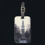 Étiquette À Bagage Église de la tour du canal d'hiver d'Amsterdam<br><div class="desc">Bonjour ! J'espère que vous aimez cette photo que j'ai prise sur mes voyages ! N'hésitez pas à ajouter votre propre texte et à consulter mes boutiques pour plus de détails !</div>