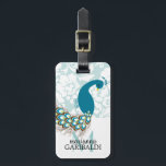 Étiquette À Bagage Elégant moderne Damask Peacock Personnalisé<br><div class="desc">Arrière - plan damassé bleu clair et blanc illustré d'un paon magnifique. Personnalisez-le avec votre nom ou monogramme. Clipart de Riefka Design.</div>