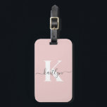 Étiquette À Bagage Élégant violet rose gris script Monogramme<br><div class="desc">Cette étiquette simple et élégante de bagage rose vif avec votre prénom dans une police de script tendance en gris et votre première initiale dans une police casquette moderne en blanc sur un côté et une diapositive dans la carte pour votre nom, adresse et numéro de téléphone sur l'autre serait...</div>