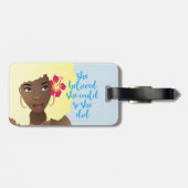 Étiquette À Bagage Elle Croyait Qu'Elle Pourrait, Femme Noire, Bleu F (Dos horizontal)