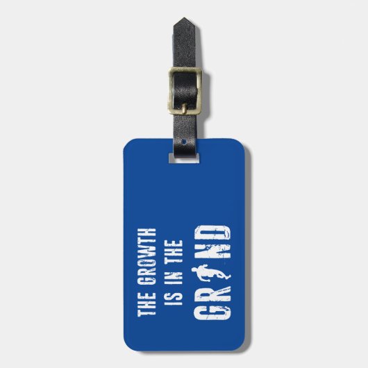 Étiquette À Bagage En Cours, La Croissance Est En Cours (Devant Vertical)