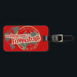 Étiquette À Bagage en route pour l'aventure plaque rouge<br><div class="desc">en route pour l'aventure graphisme français tag signifiant chemin vers l'aventure. Étiquette rouge vif vous aidant à trouver votre coque plus facile. Customisez le verso de cette balise avec vos nom et adresse. Conçu exclusivement par Sarah Trett.</div>