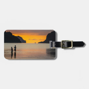 Étiquette À Bagage Enfants pêchant au coucher du soleil