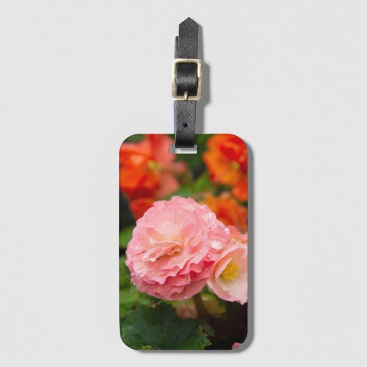 Étiquette À Bagage Fleur rose délicate après la pluie (Devant Vertical)