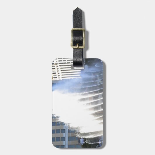 Étiquette À Bagage Fontaines et architecture le long du streptocoque (Devant Vertical)