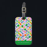 Étiquette À Bagage Formes géométriques colorées personnalisées<br><div class="desc">Un design de découpe géométrique coloré et moderne,  inspiré des motifs modernes du milieu du siècle. Ce design à motifs audacieux et lumineux peut être personnalisé avec un nom,  ou monogramed. Les couleurs comprennent : bleu clair,  violet,  orange,  vert citron,  rose,  vert et blanc.</div>