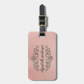Étiquette À Bagage Glam Or rose Brossé Métal Monogramme Nom Script (Devant Vertical)