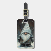 Étiquette À Bagage Gnome d'hiver dans une forêt de neige (Devant Vertical)