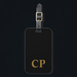 Étiquette À Bagage Gold initial personnalisé<br><div class="desc">Cette étiquette présente un design noir avec des initiales en or,  ajoutant du style à votre équipement de voyage. Customisez-le avec vos initiales ou celles d'un proche,  ce qui en fait un accessoire de voyage significatif ou un cadeau réfléchi.</div>